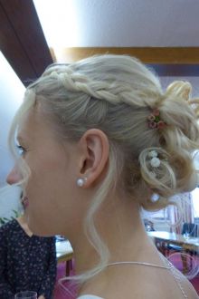 img_3167_Brautrisur_die-hochzeits-friseurin.JPG